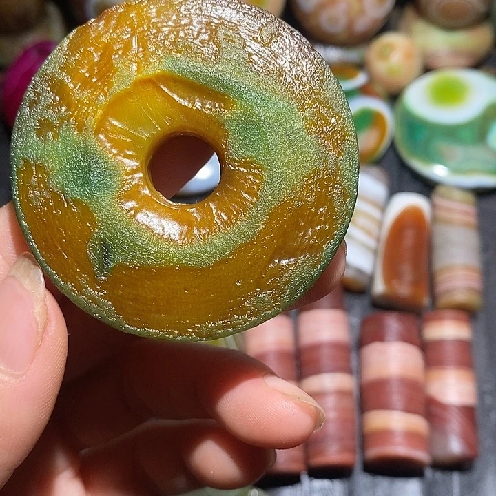 明***妃玛瑙/玉髓颈饰合金