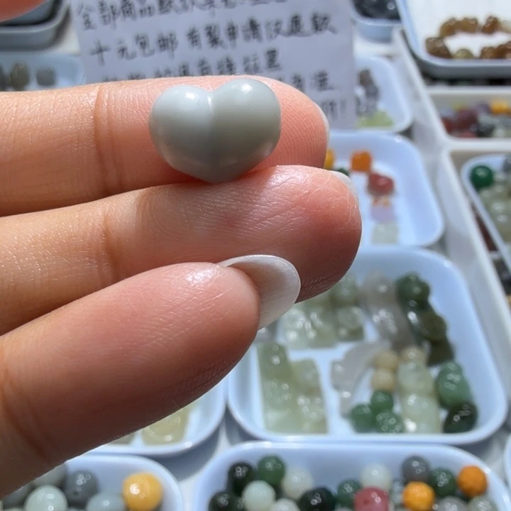 未镶嵌和田玉珠宝半成品