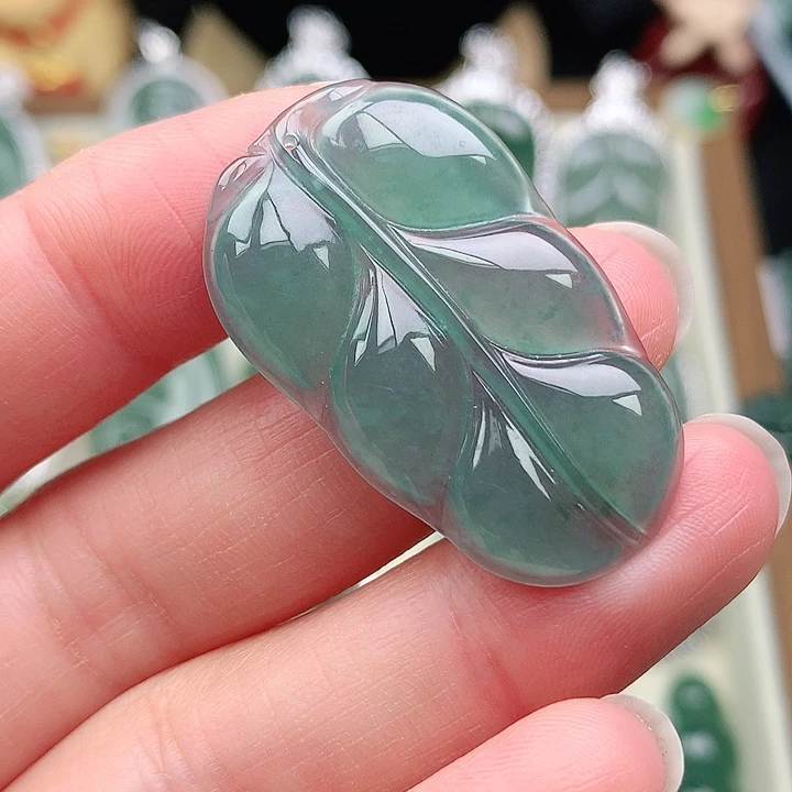 颈饰未镶嵌翡翠吊坠