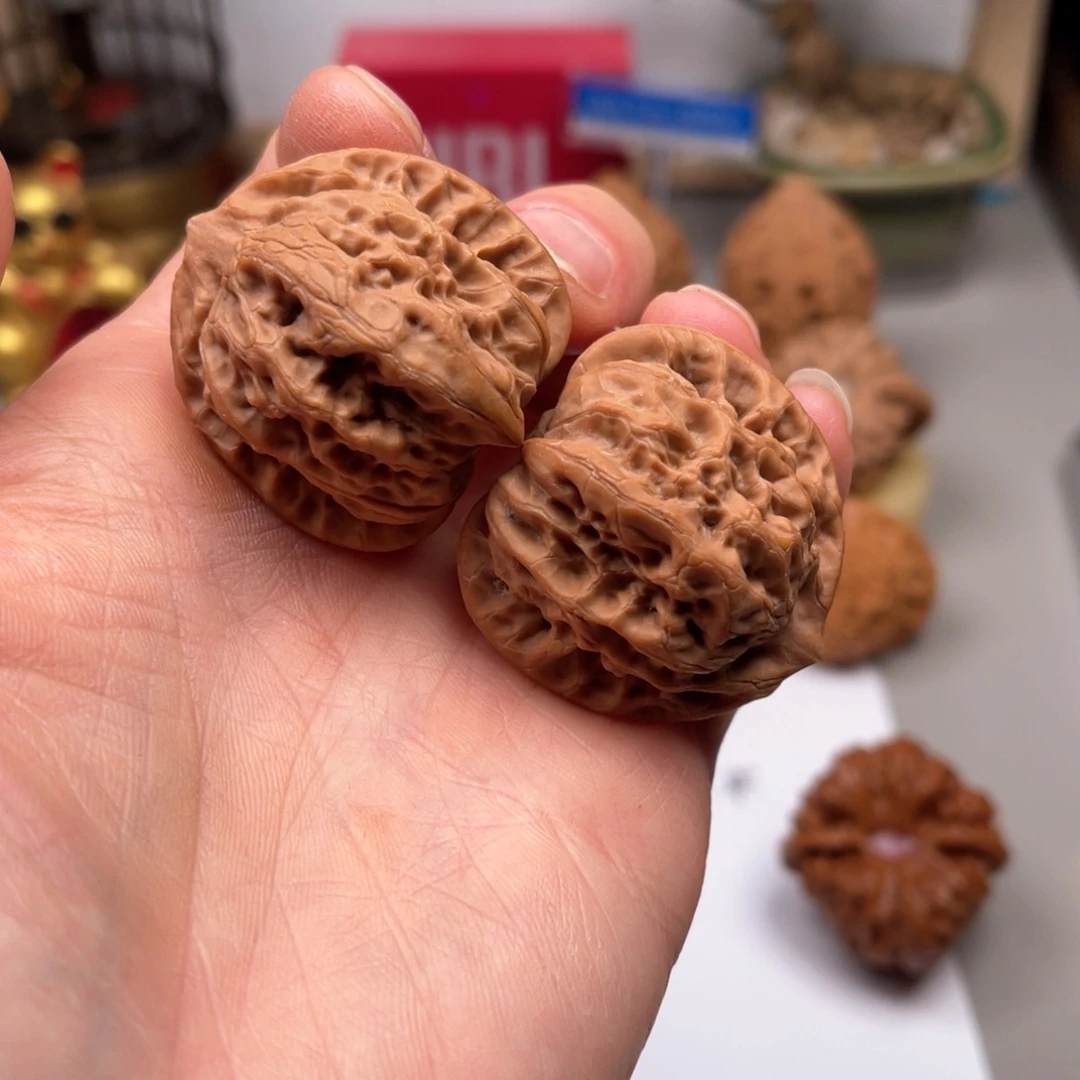 吊坠文玩核桃盘山佛肚