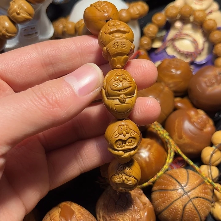 手串/手链橄榄核铁核哆啦A梦