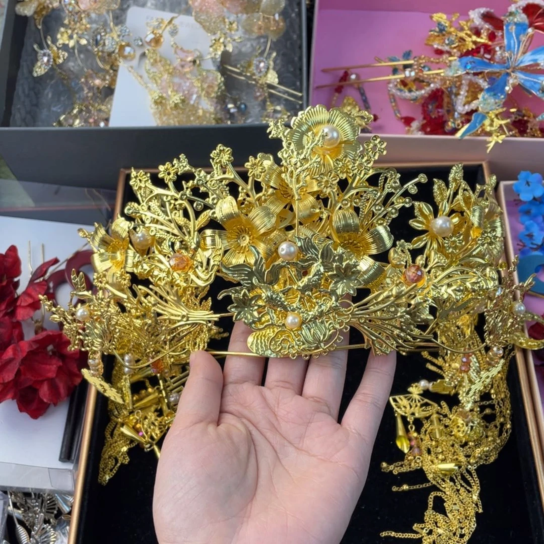 混合材质新娘头饰秀禾发饰
