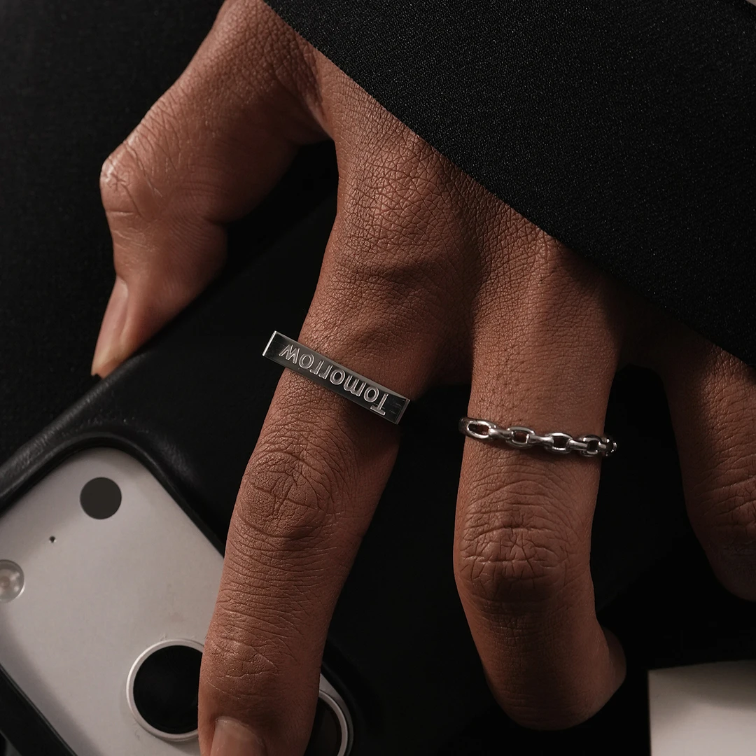 钛钢戒指 高级感个性金属银色实心方圆戒钛钢不掉色素圈情侣对戒