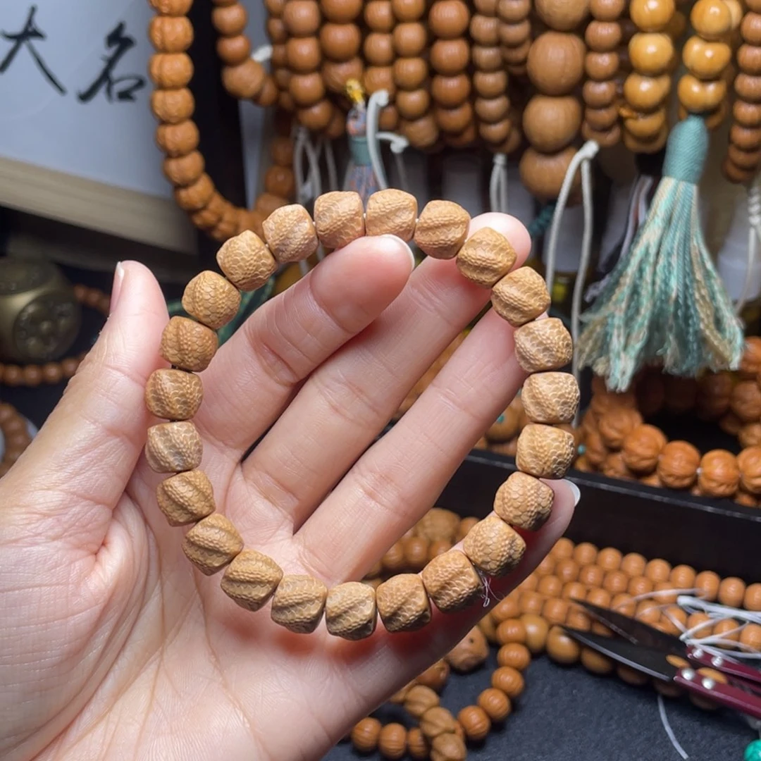 吊坠猴头核桃灵蛇