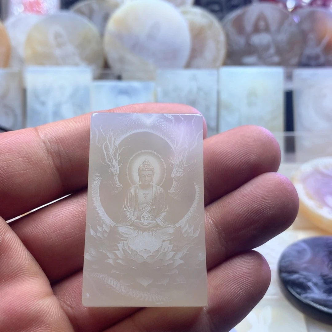 未镶嵌颈饰玛瑙/玉髓手****f