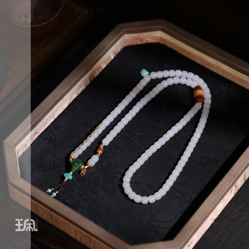 清露池|和田玉*项链*18K金镶嵌QXB24122602多样性发其一