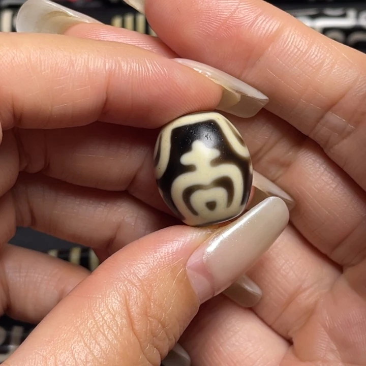 王***锤玛瑙/玉髓未镶嵌颈饰