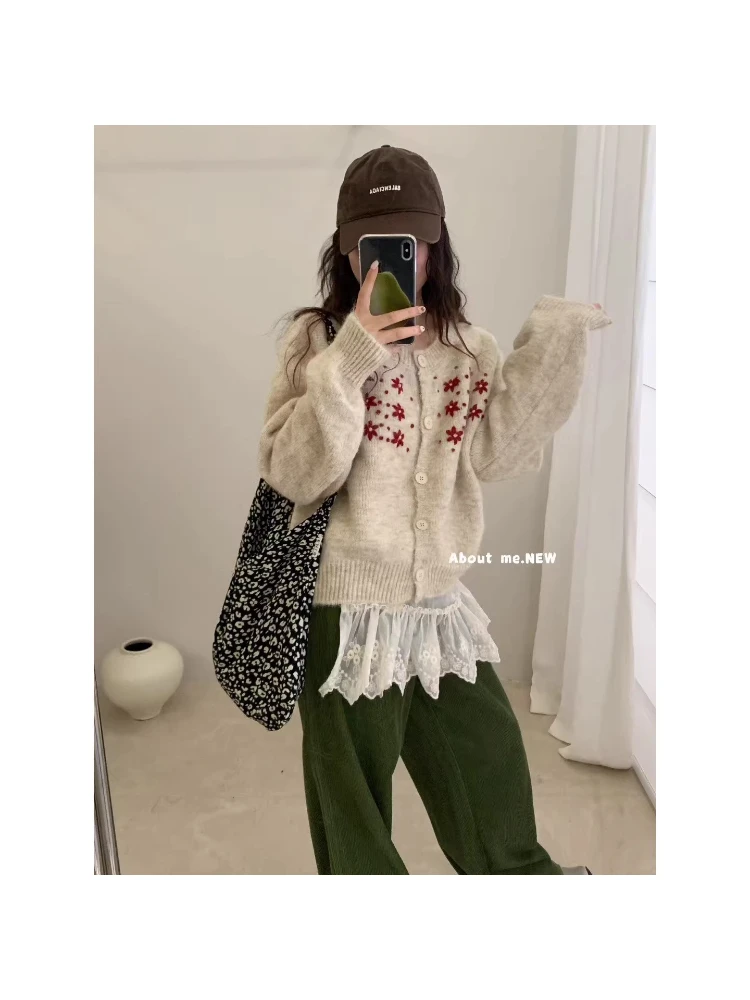 甜美刺绣花朵针织开衫女秋冬新款宽松设计感时尚洋气灰色毛衣外套