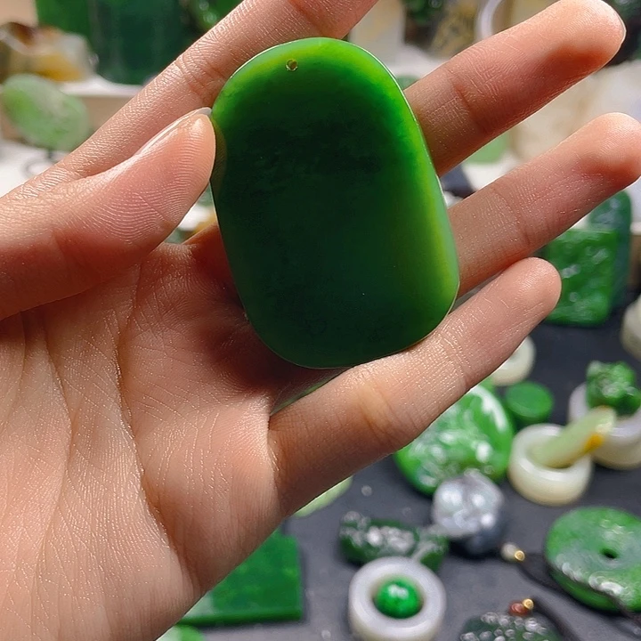 和田玉未镶嵌挂件