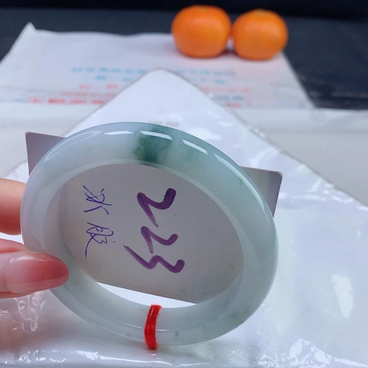 翡翠手镯未镶嵌5556565656