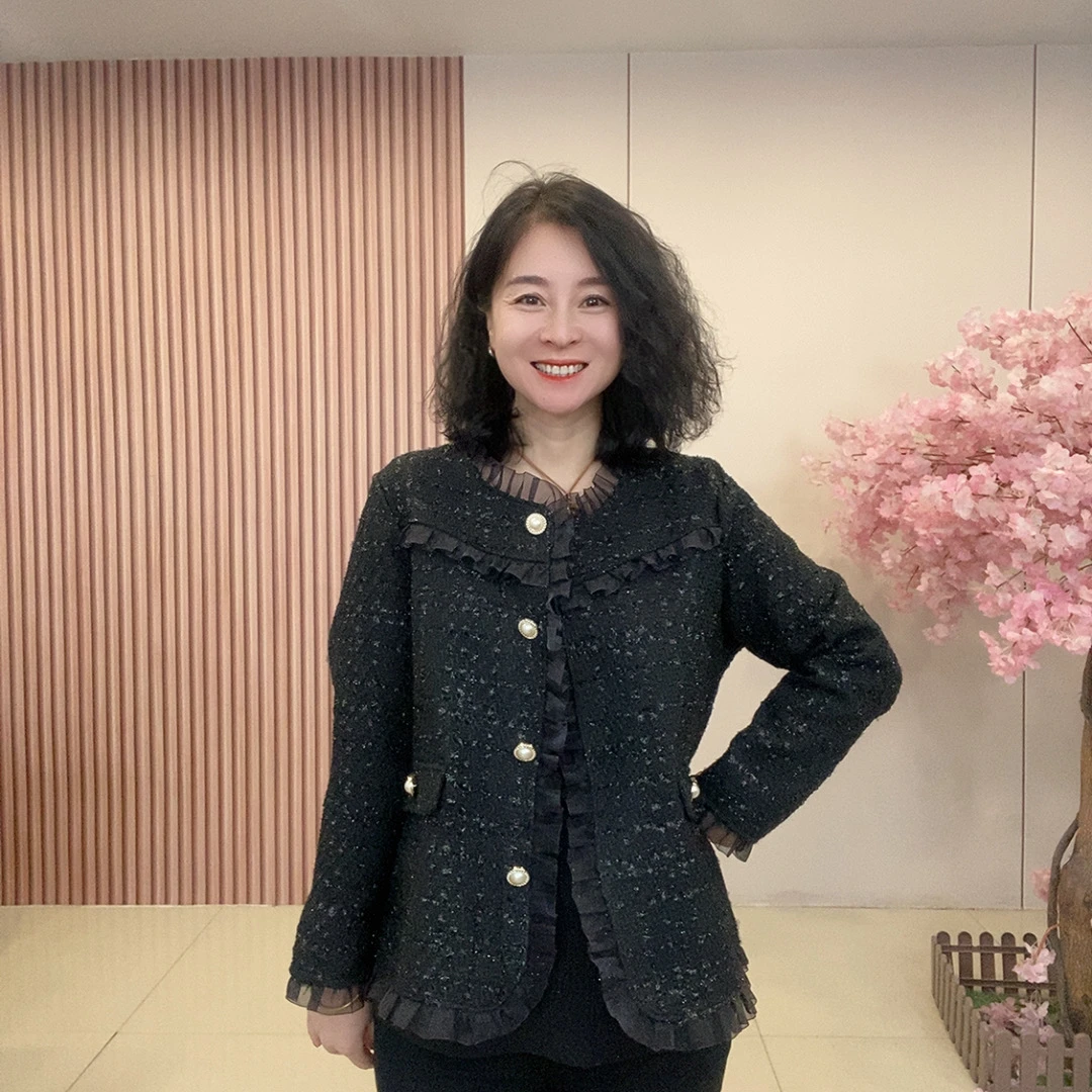 1091欧美时尚外套大码显瘦小香风女装