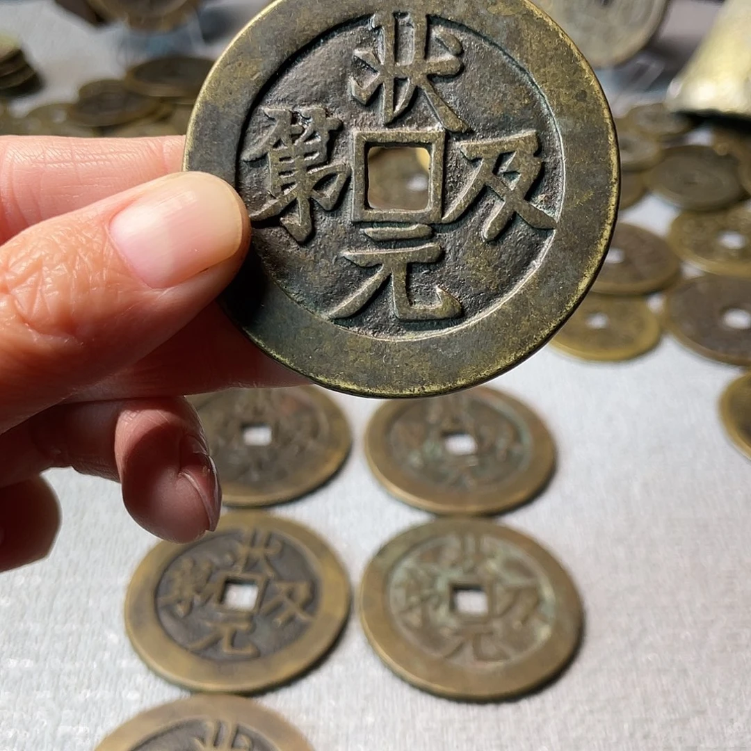 静****張现代工艺品摆件工艺品