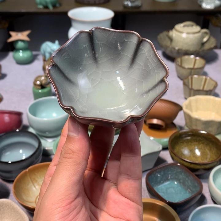 龙泉青瓷铁胎六方杯