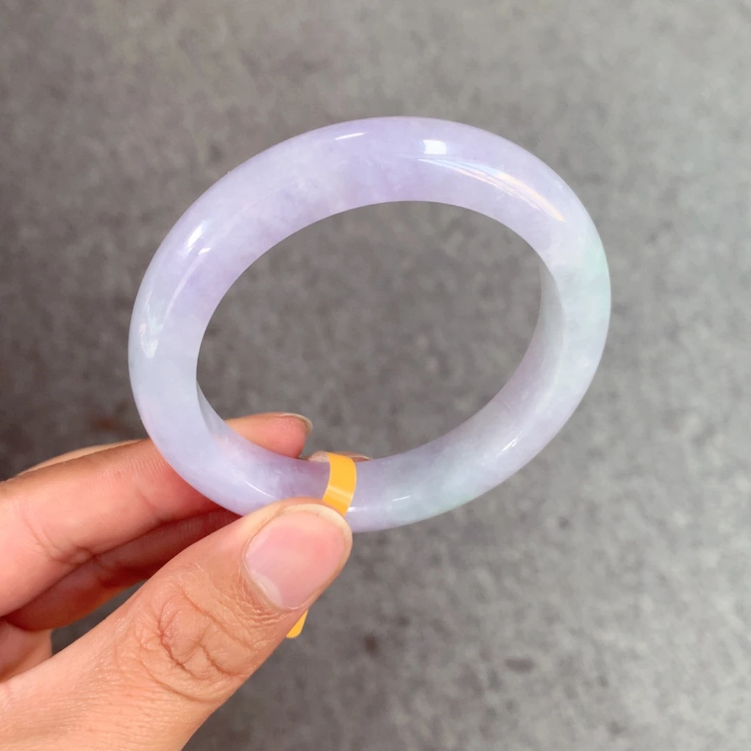 翡翠手镯未镶嵌缅甸