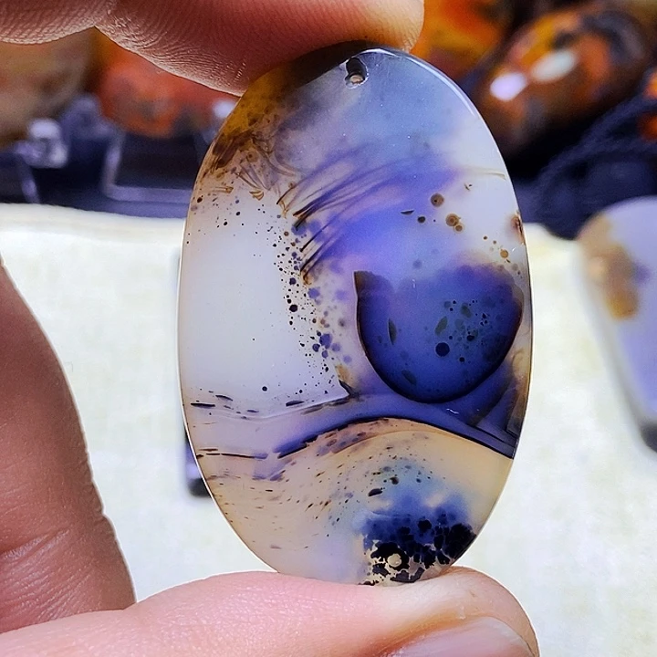 玛瑙/玉髓颈饰未镶嵌