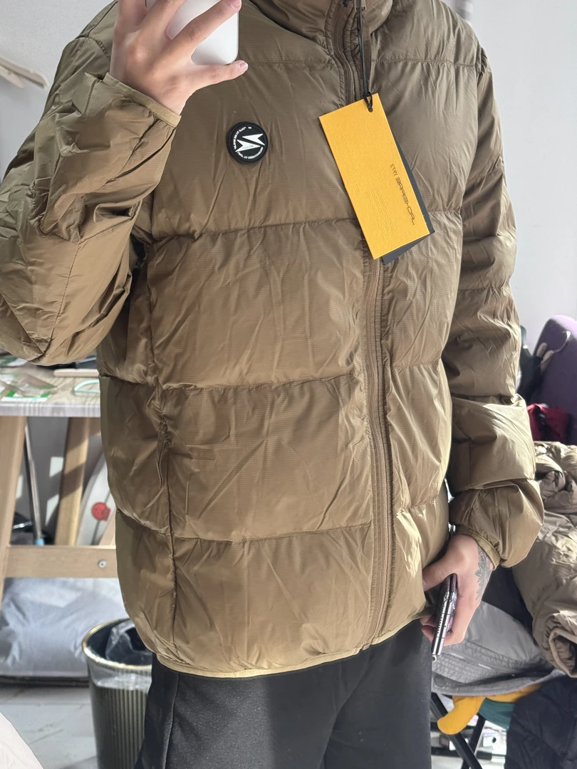 常规款外穿立领轻薄棉服