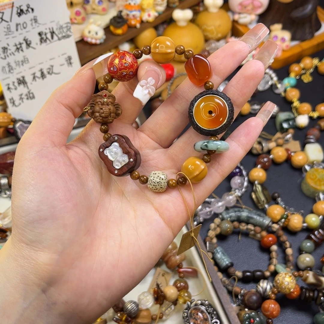 手串猴头核桃直播间