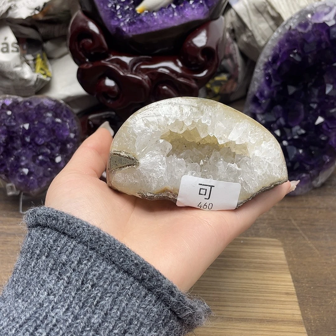 紫晶未镶嵌大型摆件（非配饰）