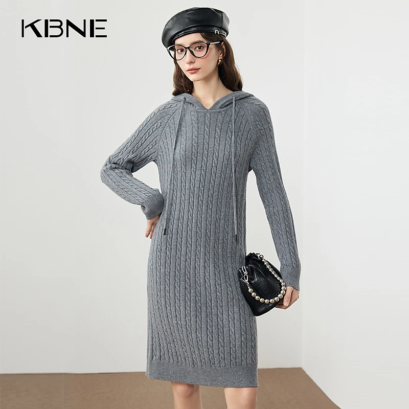 KBNE裙子女款爆款2025新款秋冬时尚连帽长袖宽松连衣裙7409049212