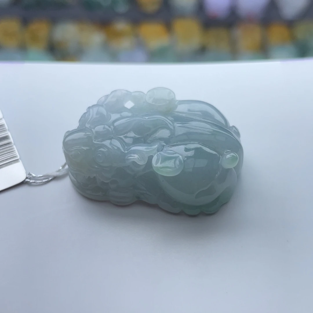 翡翠颈饰未镶嵌貔貅