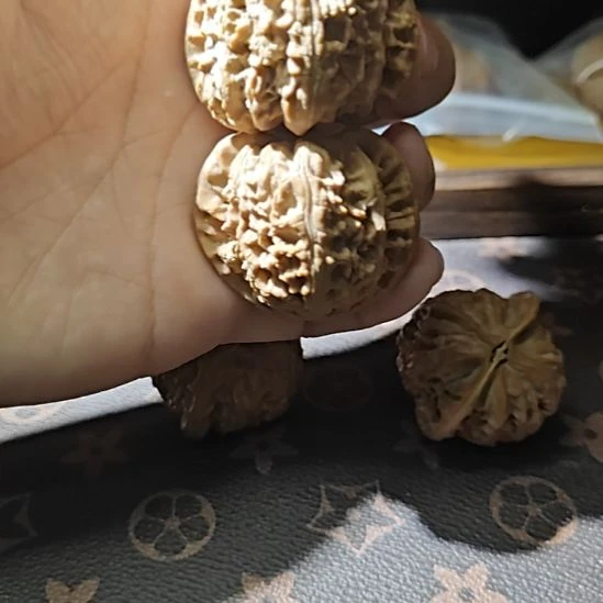 吊坠文玩核桃哈哈哈哈哈哈白狮子