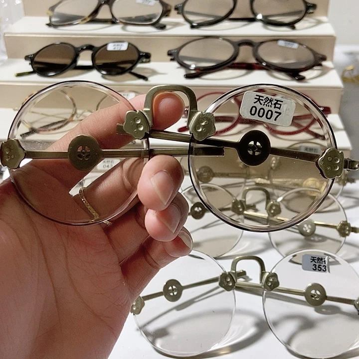 陈***军天然石头镜老梁眼镜高清