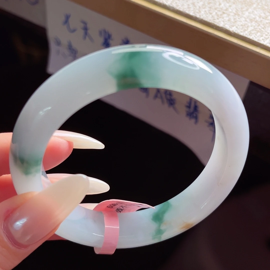 未镶嵌手镯翡翠手镯