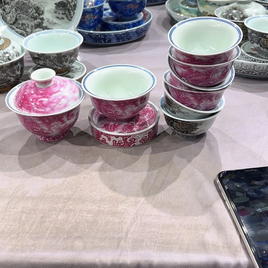 瓷片景德镇瓷器精品陈列