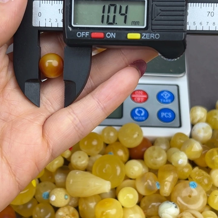 琥珀裸石未镶嵌微瑕163