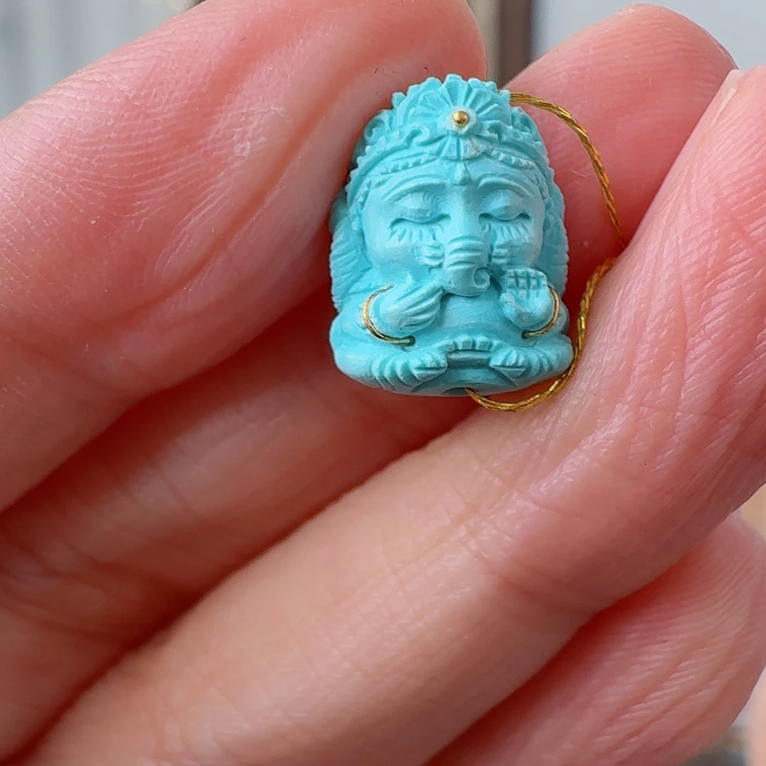 绿松石未镶嵌珠宝奇石