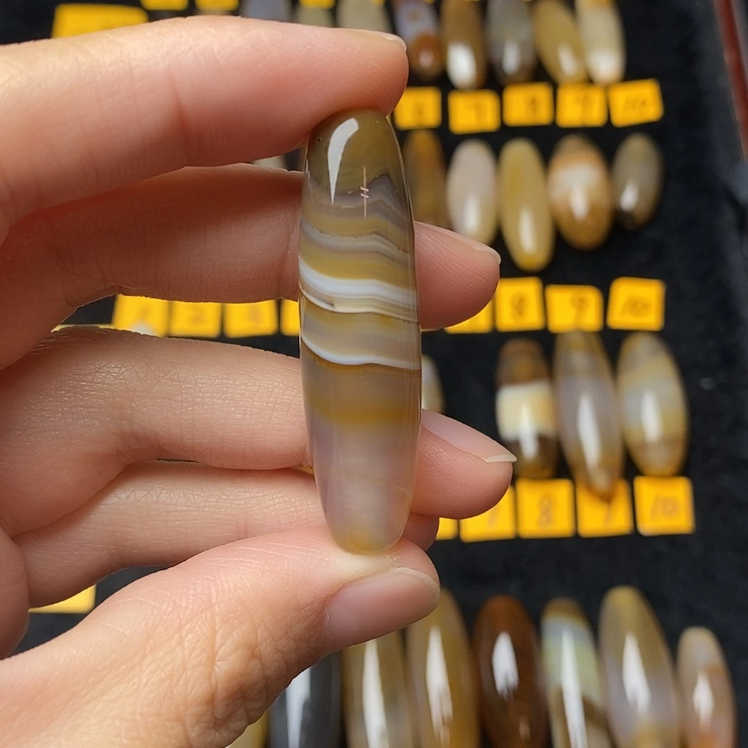 麋***树玛瑙/玉髓未镶嵌颈饰