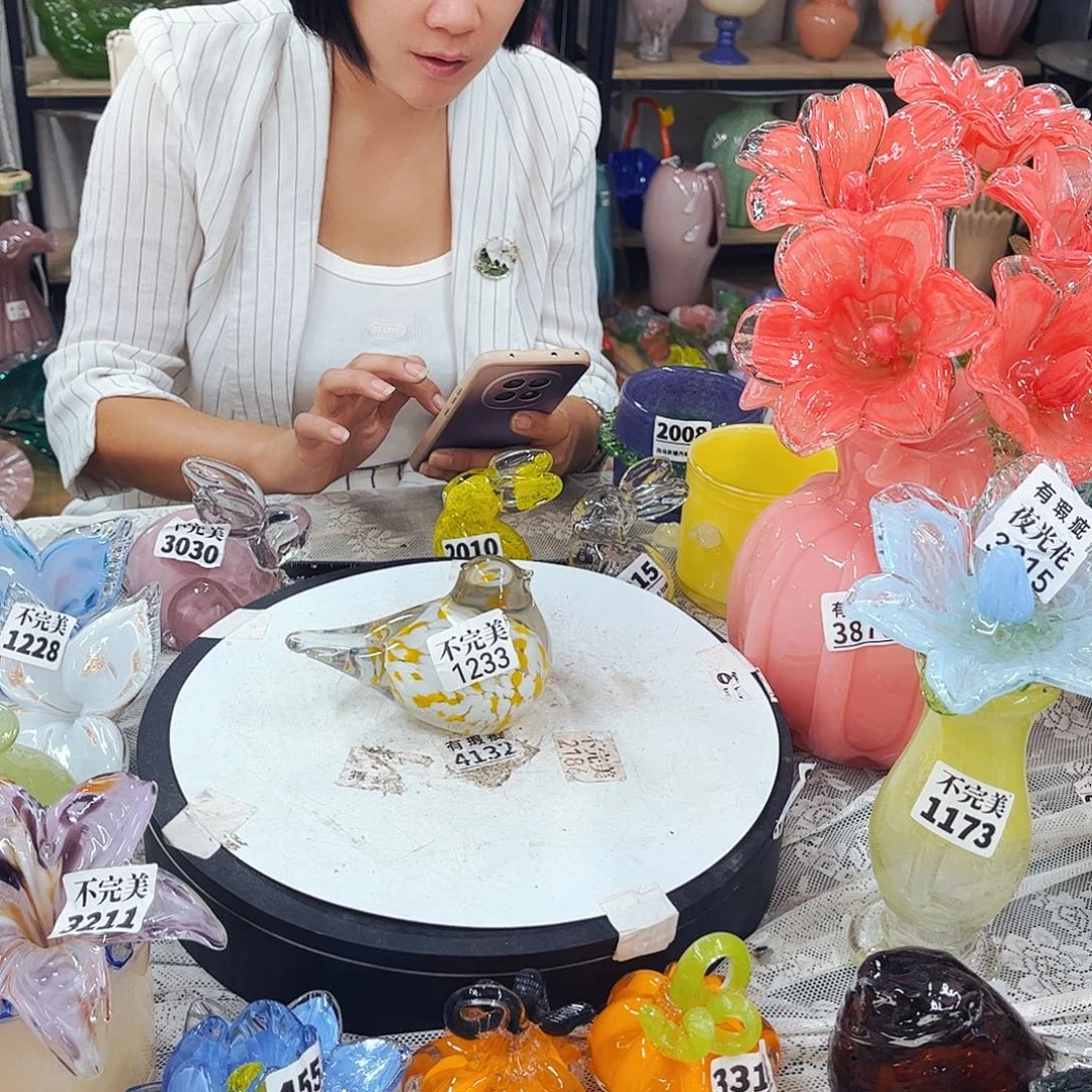 1233 家悦琉璃工艺品不完美