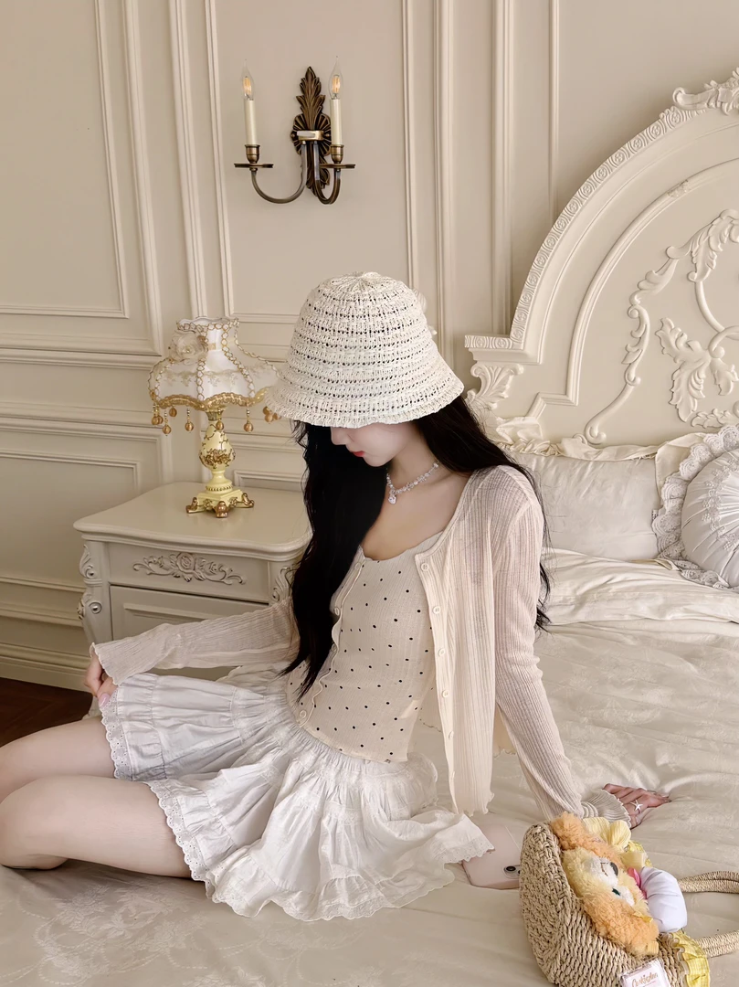 白水女【清仓】韩系甜美波点吊带针织长袖两件套纯欲套装B50550810