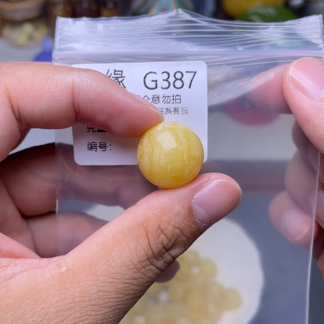 琥珀未镶嵌珠宝奇石_**n