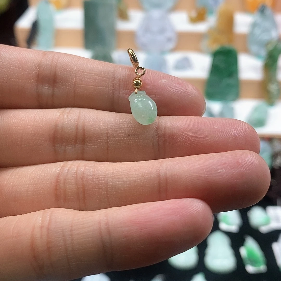 翡翠颈饰未镶嵌37 福瓜