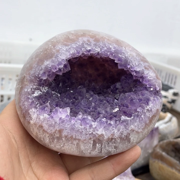 水晶摆件未镶嵌捡漏