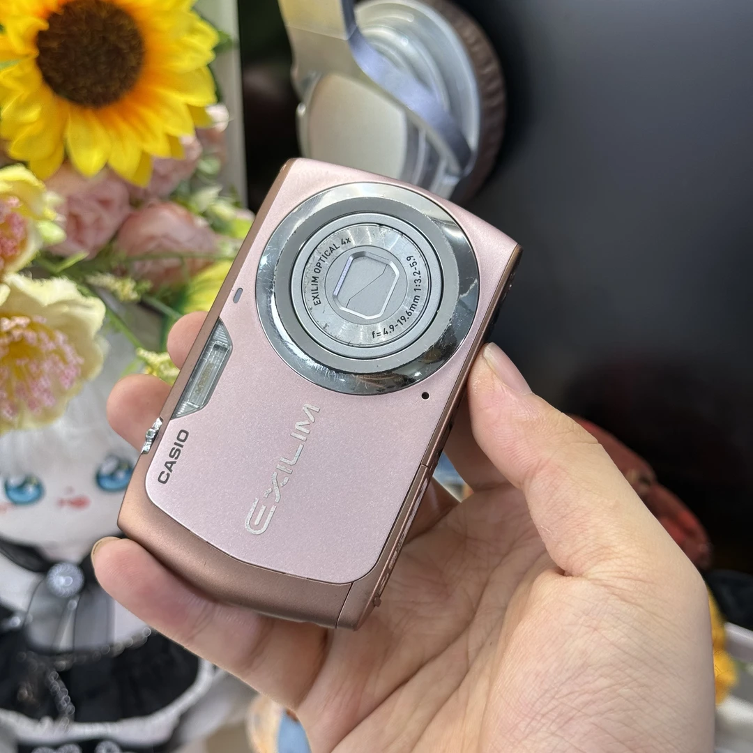 9新 Casio/卡西欧 卡西欧s8冷白皮柔焦适合新手滤镜多带配件