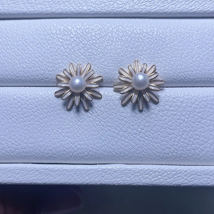 淡水珍珠耳饰合金