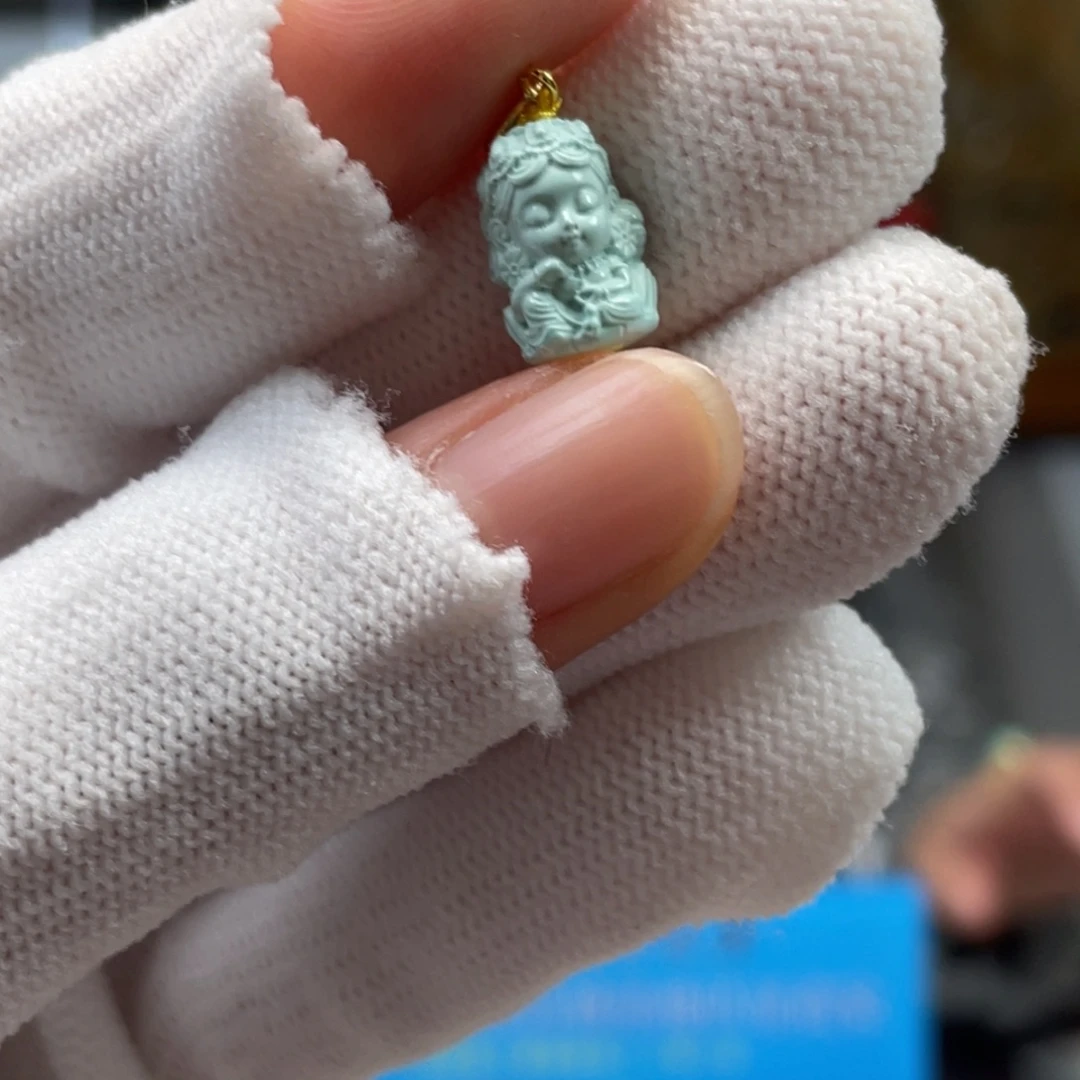 绿松石未镶嵌挂件