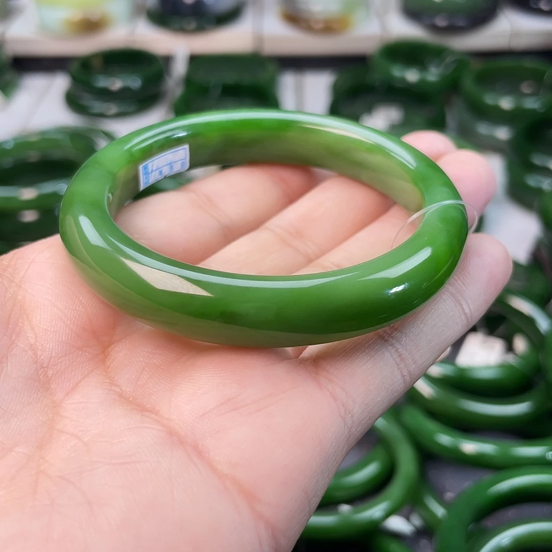 和田玉（碧玉）手镯未镶嵌