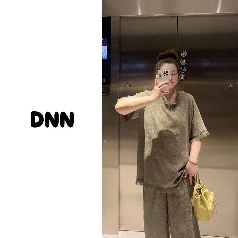 现货【大妮妮】大码 加州街角手工流苏显瘦小香风设计感上衣0950