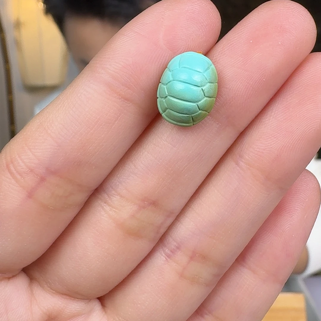 绿松石未镶嵌挂件