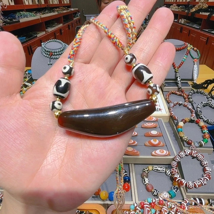 未镶嵌玛瑙/玉髓珠宝奇石