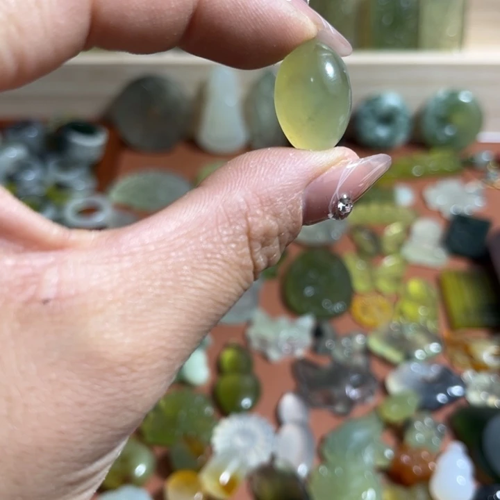 蛇纹石玉合金颈饰