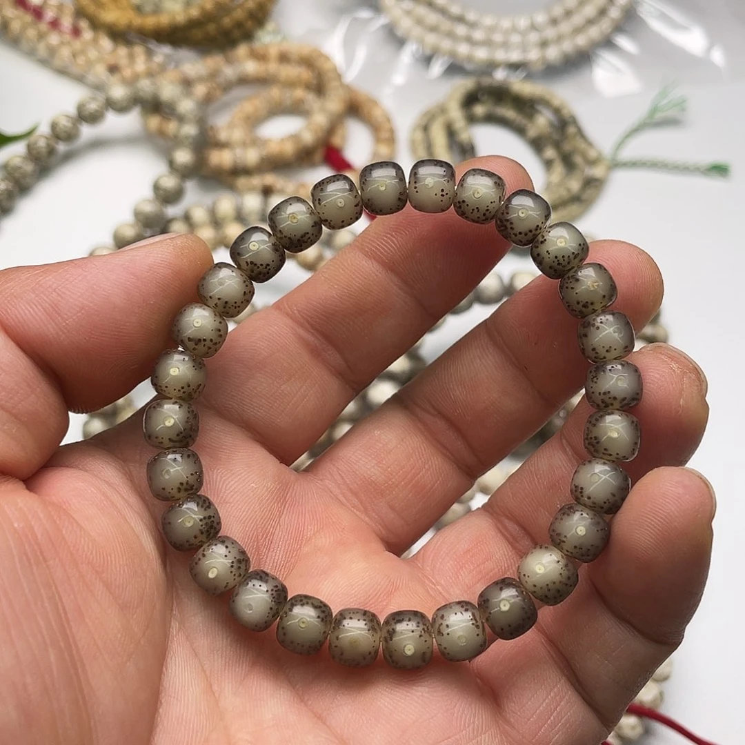 星月菩提手串黑冰8x7单圈