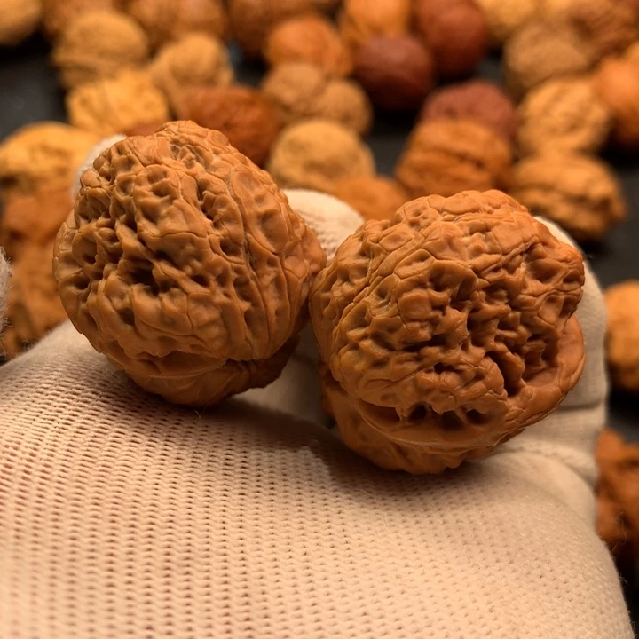 吊坠文玩核桃24……….