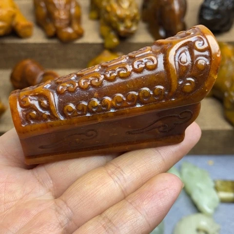 蛇纹石玉未镶嵌颈饰93
