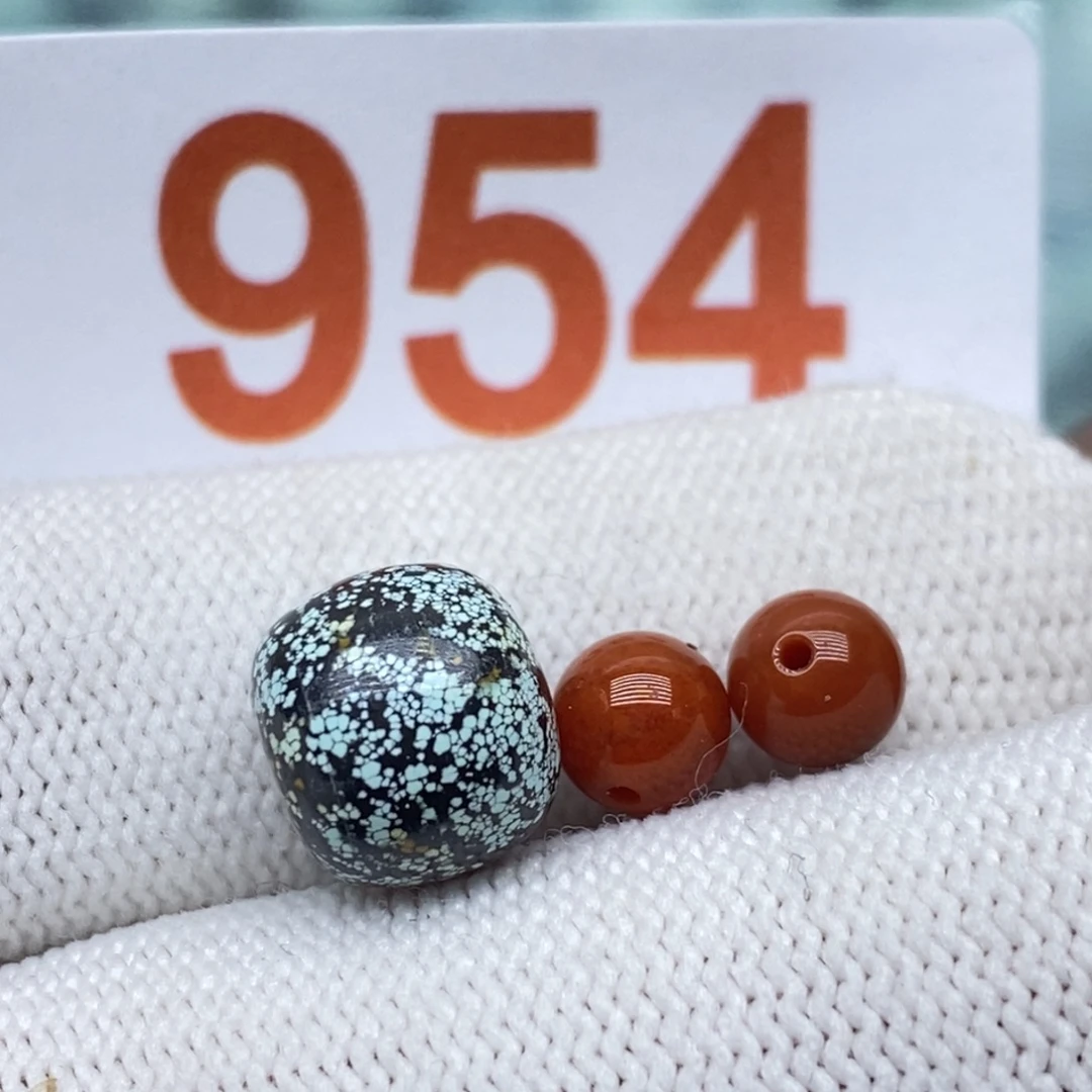 南红玛瑙未镶嵌珠宝奇石