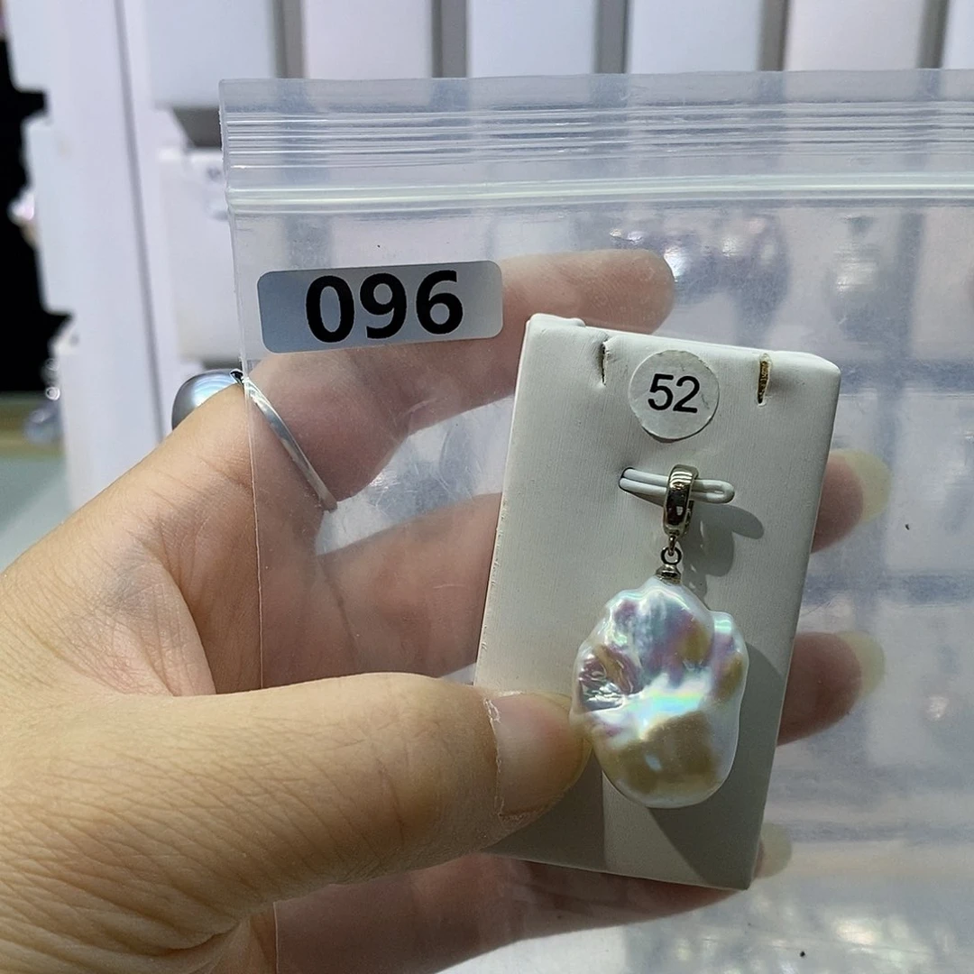 淡水珍珠合金颈饰