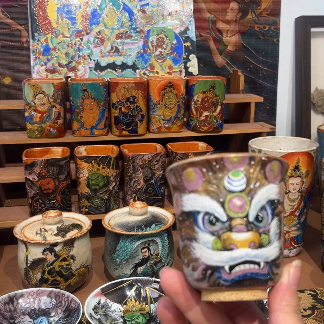 手工手绘醒狮茶杯